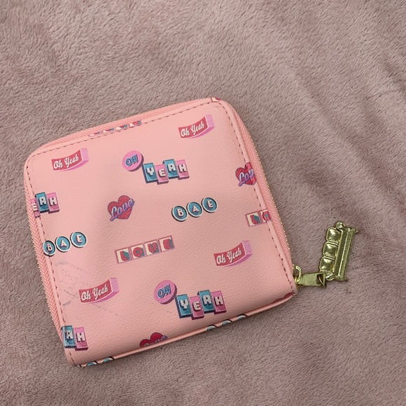 BTS Mini Wallet - Picture 2 of 3